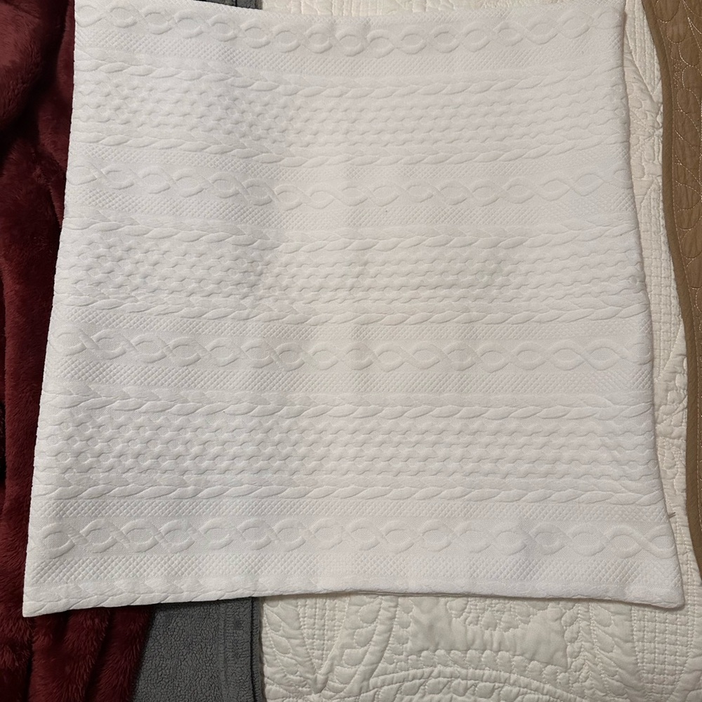 White Textured Knit Pillow Cases, Set of 2, 20x20”